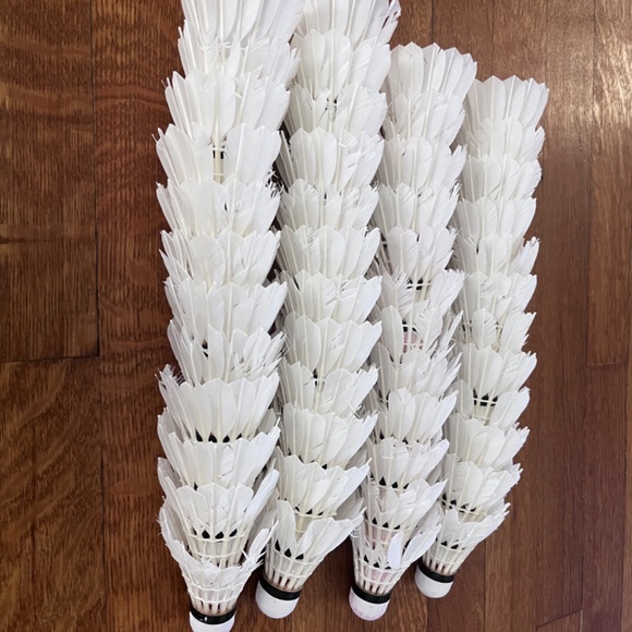 Chaopai Red Grade A, Badminton Goose Feather Shuttlecock- Speed 77 - Picture 7 of 9